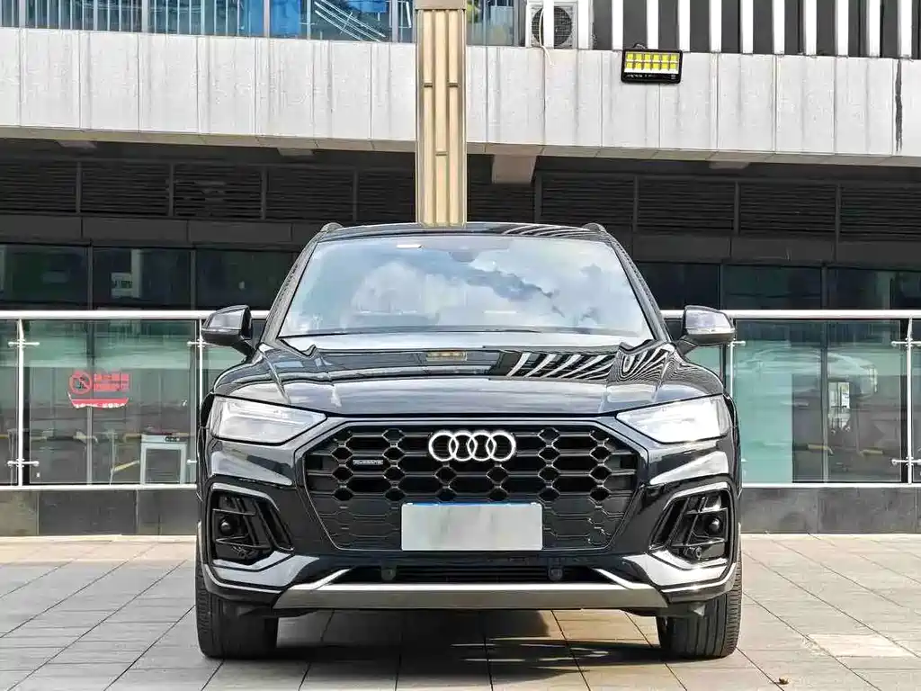 Audi Q5L 2023 — фото 2