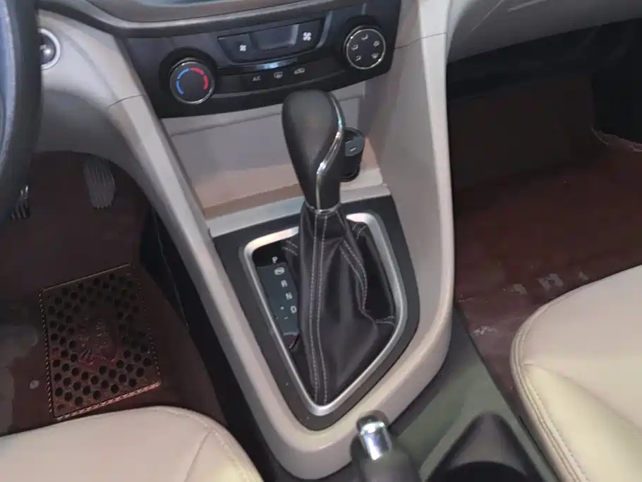 Buick Excelle GT 2016 — фото 16