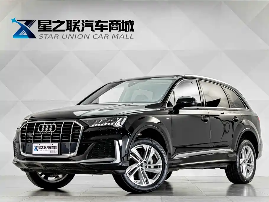 Audi Q7 2024 — фото 1