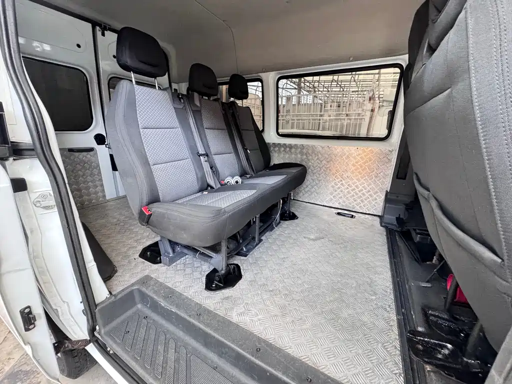 Ford Transit Custom 2017 — фото 14