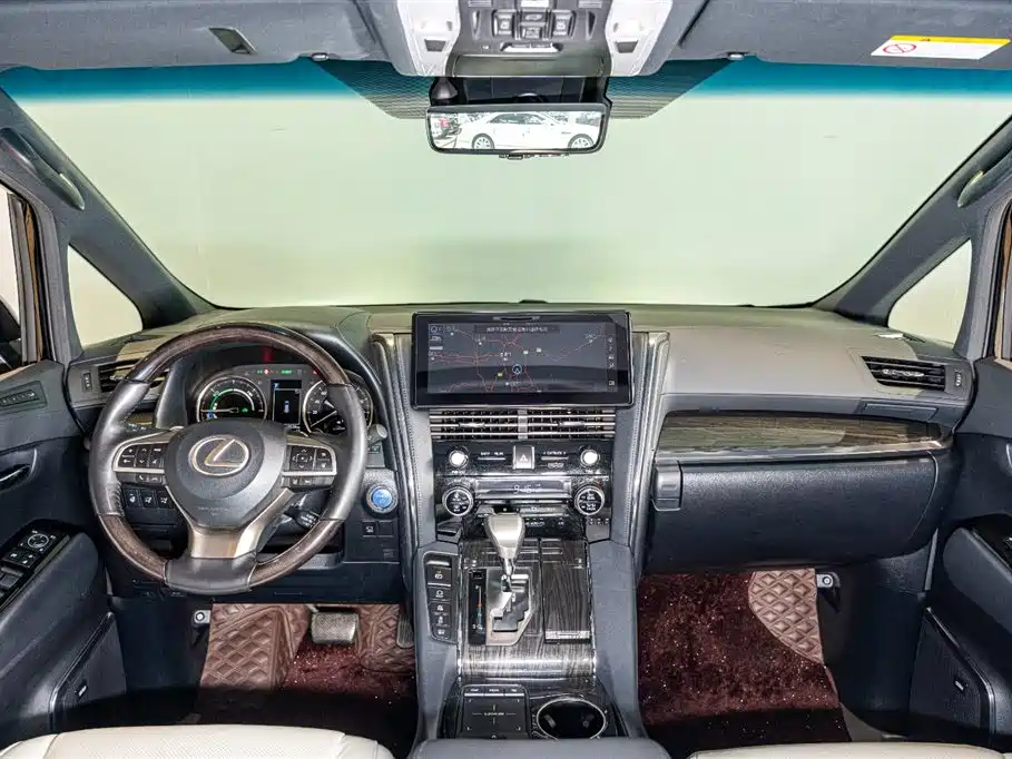 Lexus LM 2020 — фото 10