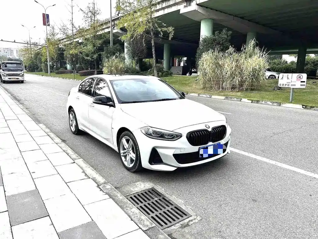 BMW 1 Series 2023