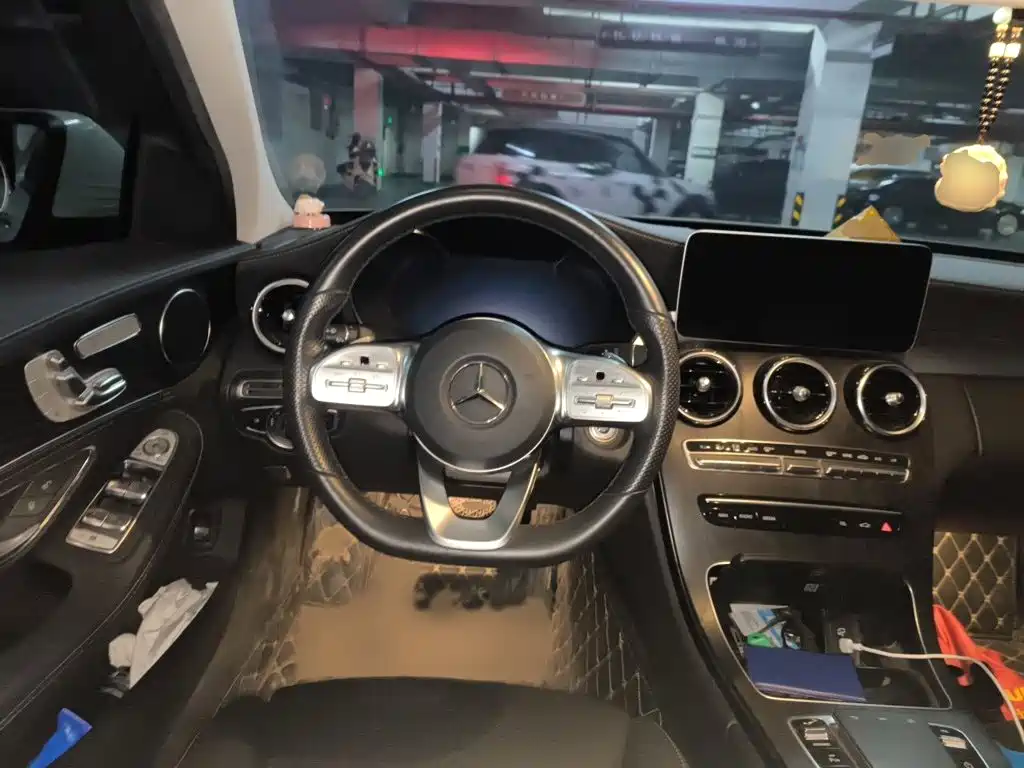 Mercedes-Benz C-Class 2020