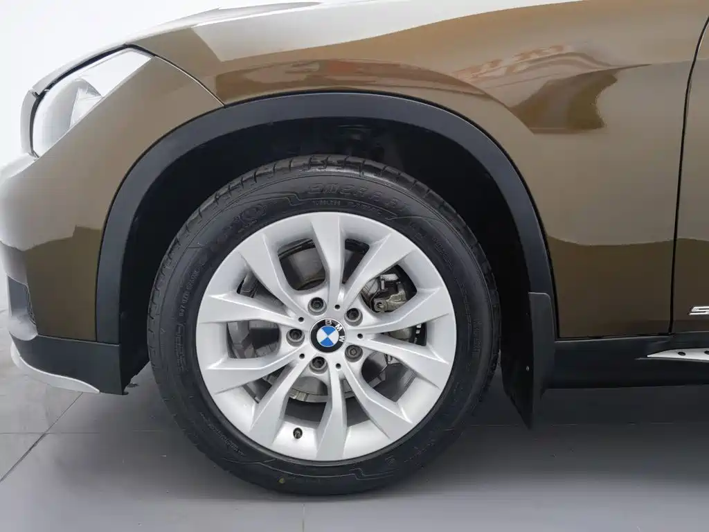 BMW X1 2015 — фото 17