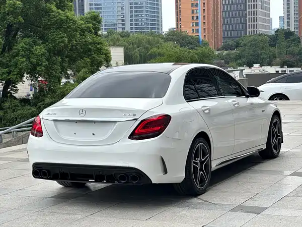 Mercedes-Benz C-Class 2021