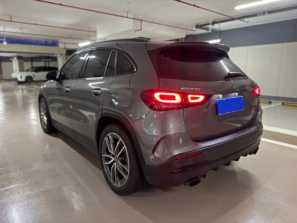 Mercedes-Benz GLA AMG 2021 — фото 3