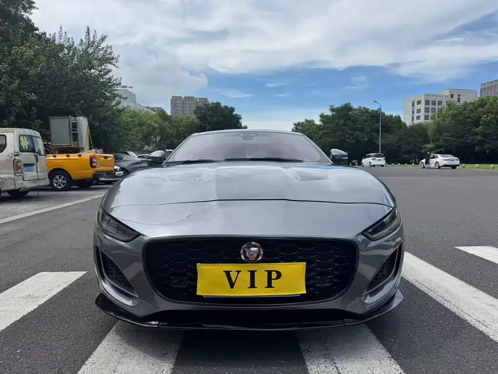 Jaguar F-TYPE 2022 — фото 2