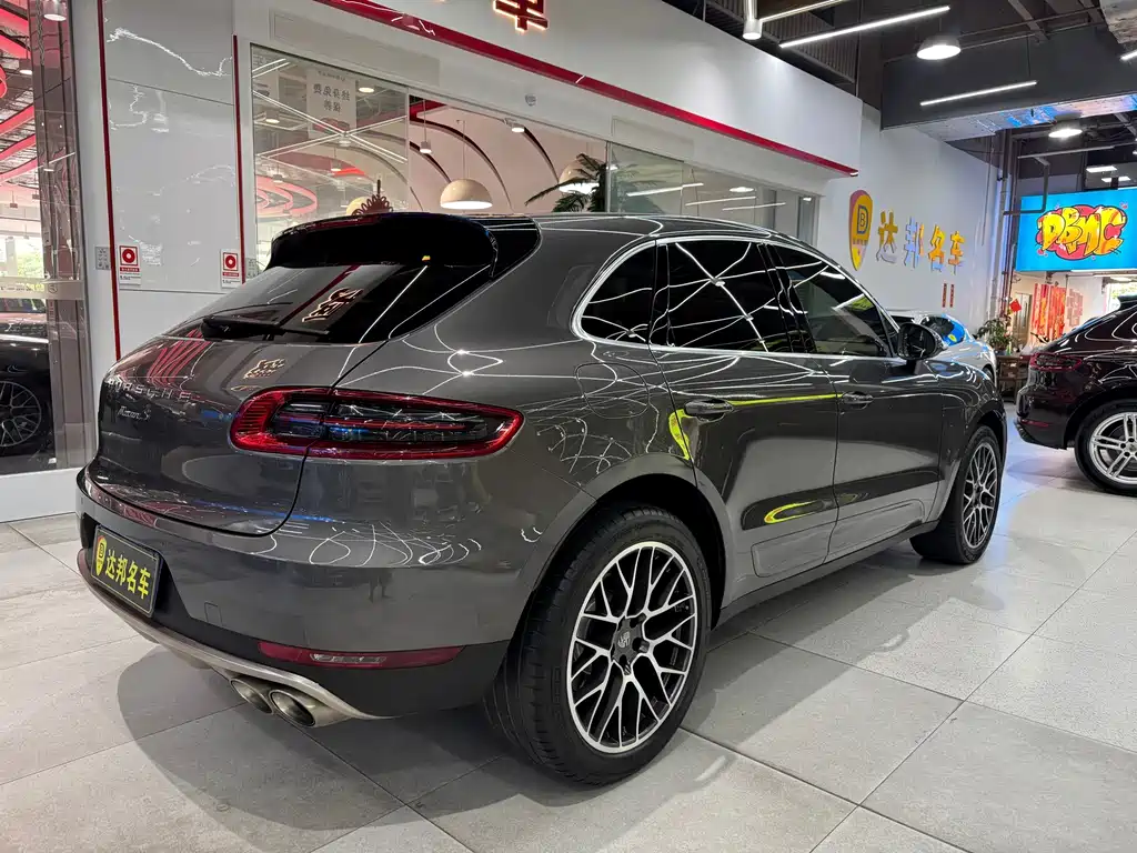 Porsche Macan 2015 — фото 16
