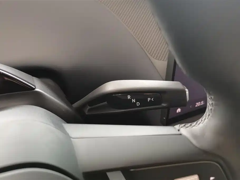 Xiaomi YU7 2025 — фото 16