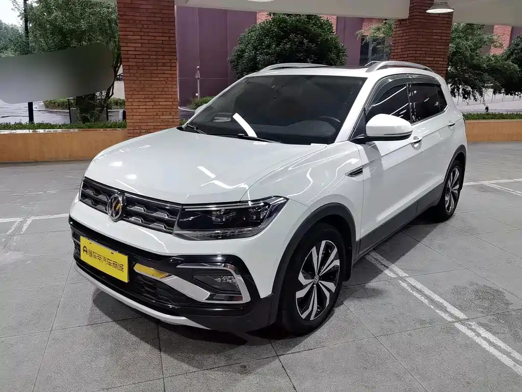 Volkswagen T-Cross 2020 — фото 1