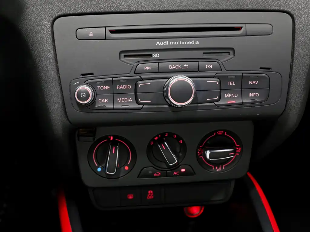 Audi A1 2013 — фото 16