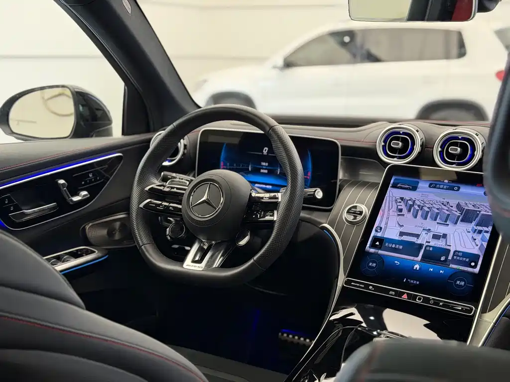 Mercedes-Benz GLC AMG 2025 — фото 17