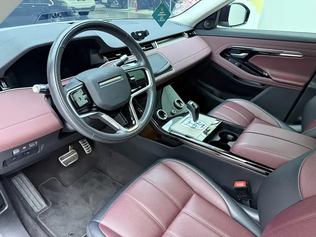 Land Rover Evoque 2023 — фото 13