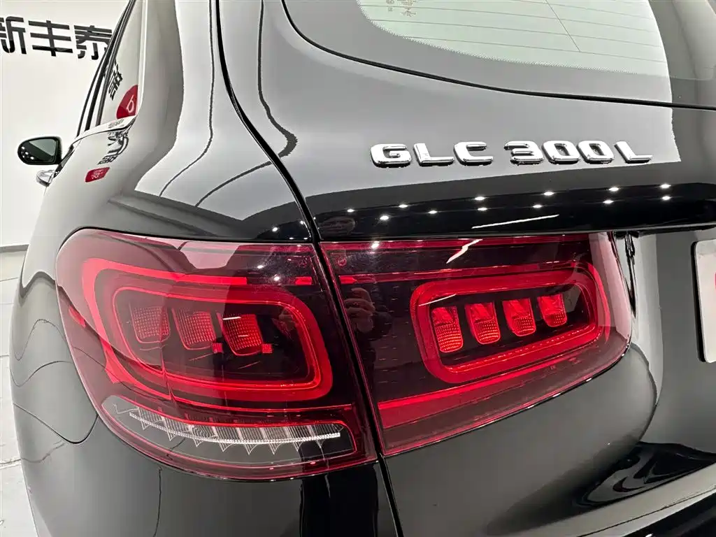 Mercedes-Benz GLC 2020 — фото 30