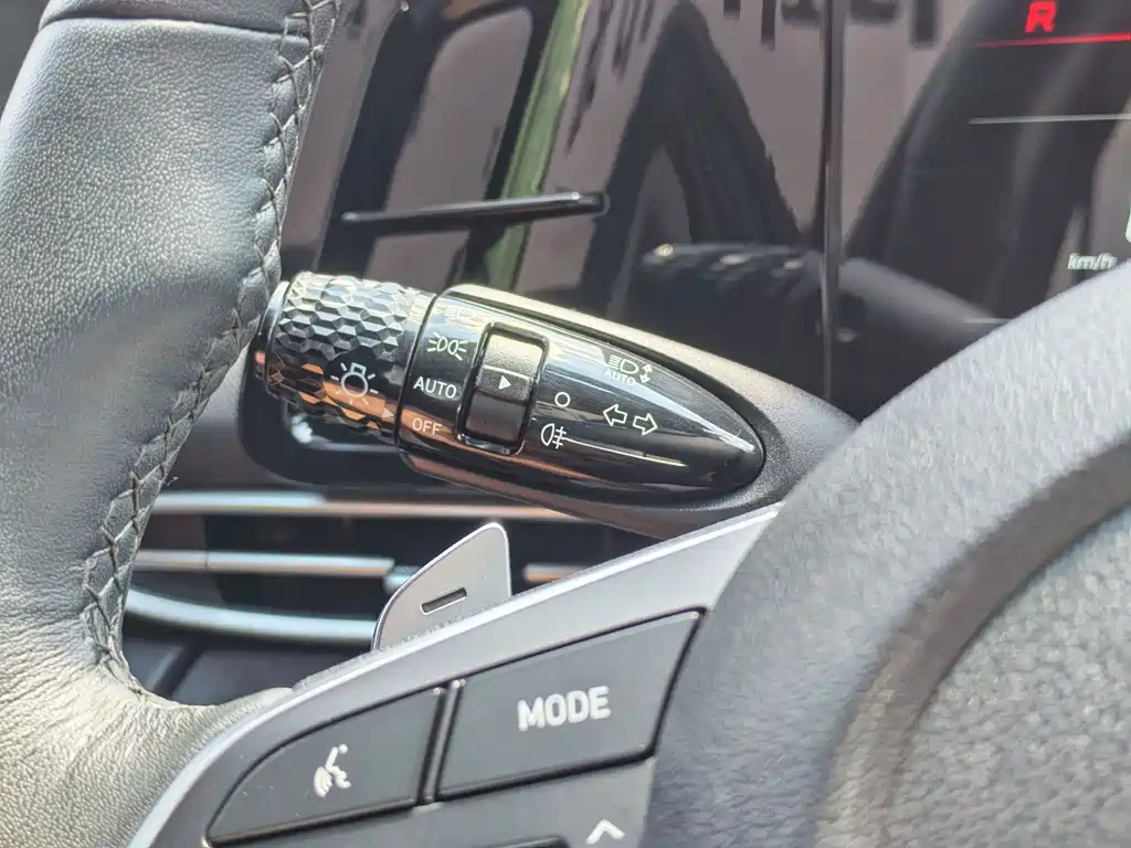 Hyundai Elantra 2023 — фото 22