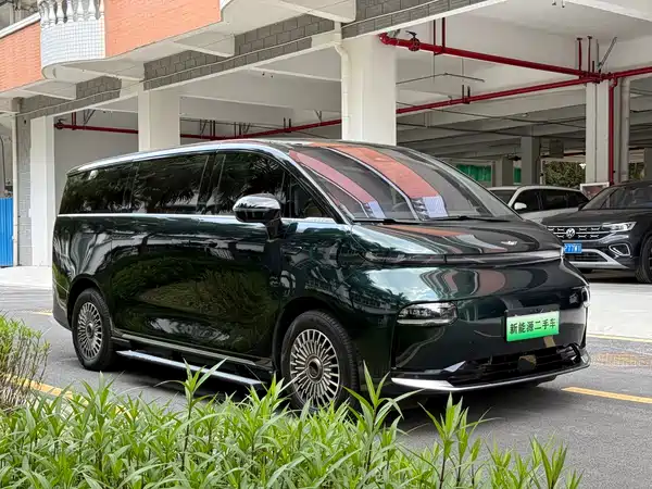 Geely Galaxy Yizhen L380 2025