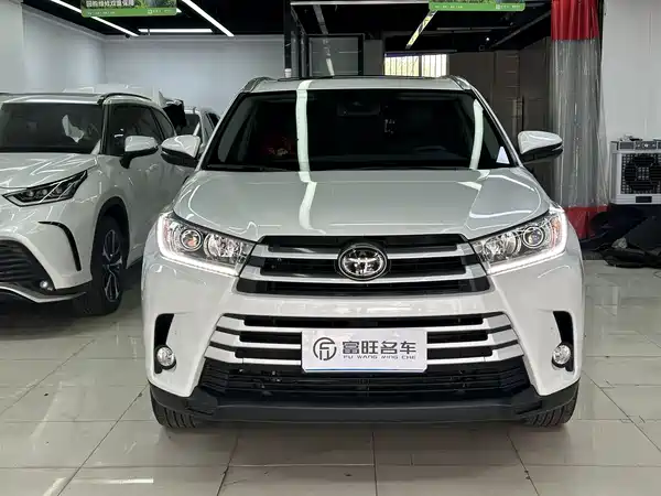 Toyota Highlander 2021