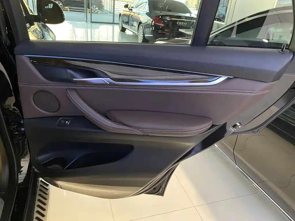 BMW X5 2018 — фото 13