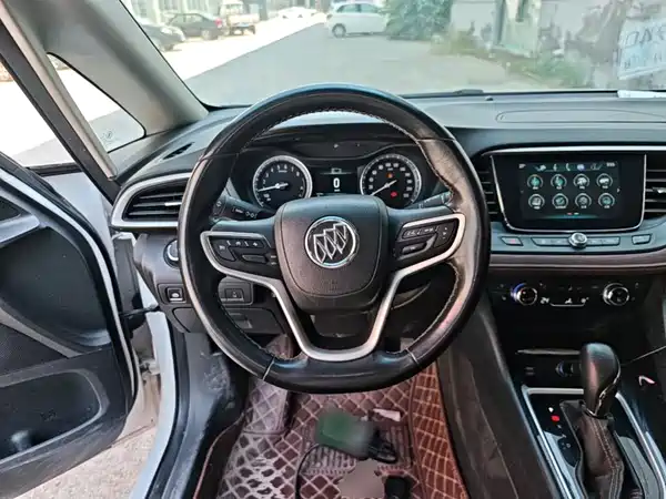 Buick GL6 2019