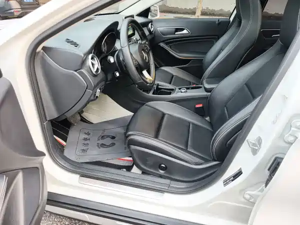 Mercedes-Benz GLA 2017
