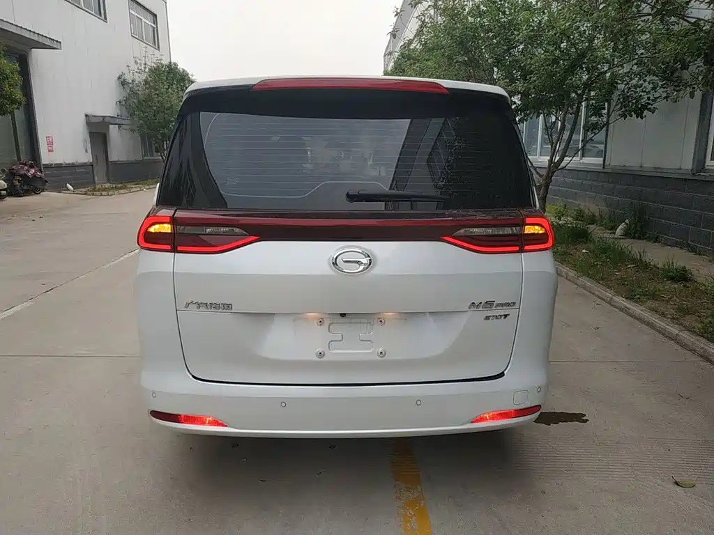 GAC Trumpchi M6 2023 — фото 4