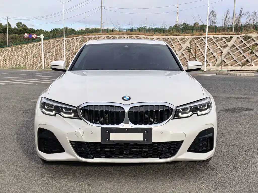 BMW 3 Series 2022