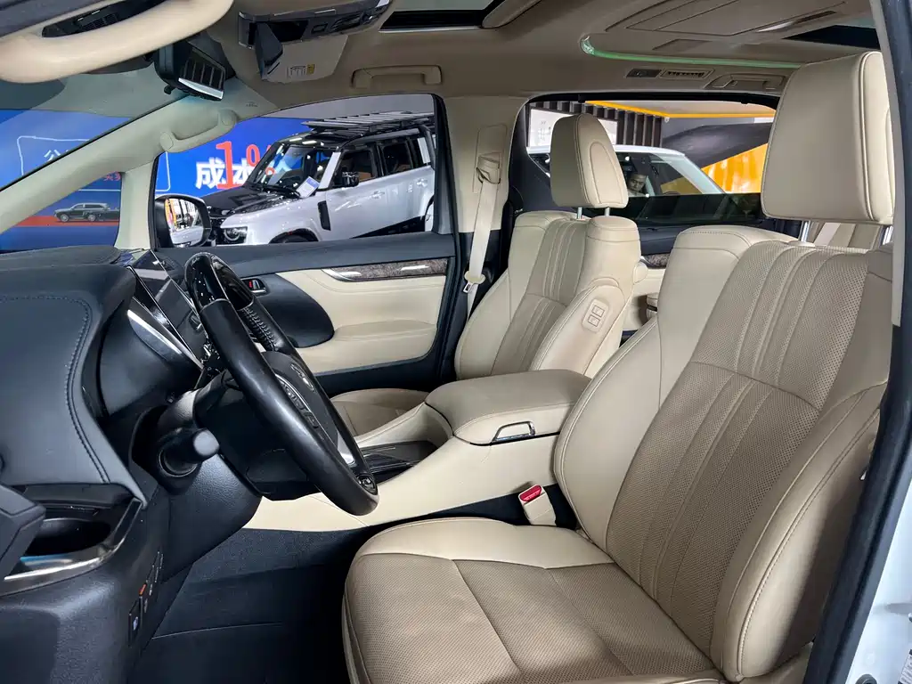 Toyota Alphard 2020 — фото 9