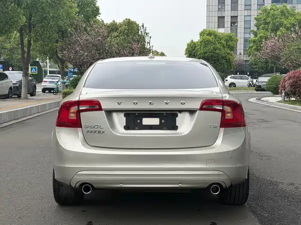 Volvo S60 2019