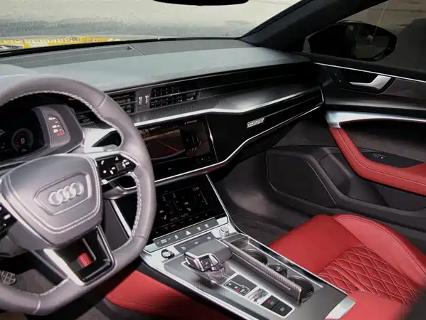 Audi A7L 2024