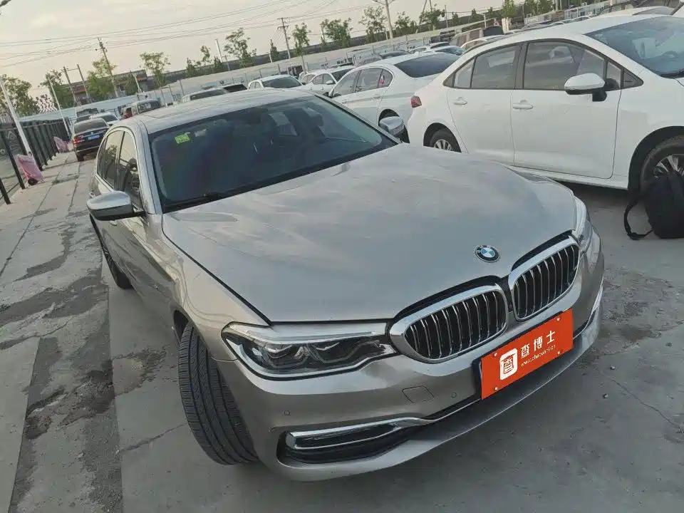 BMW 5 Series 2018 — фото 2