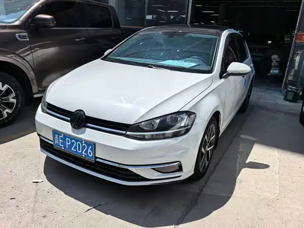 Volkswagen Golf 2020