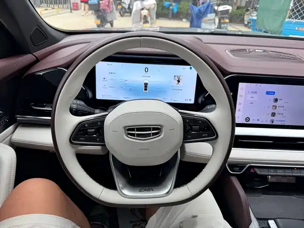 Geely Xingyue L 2024