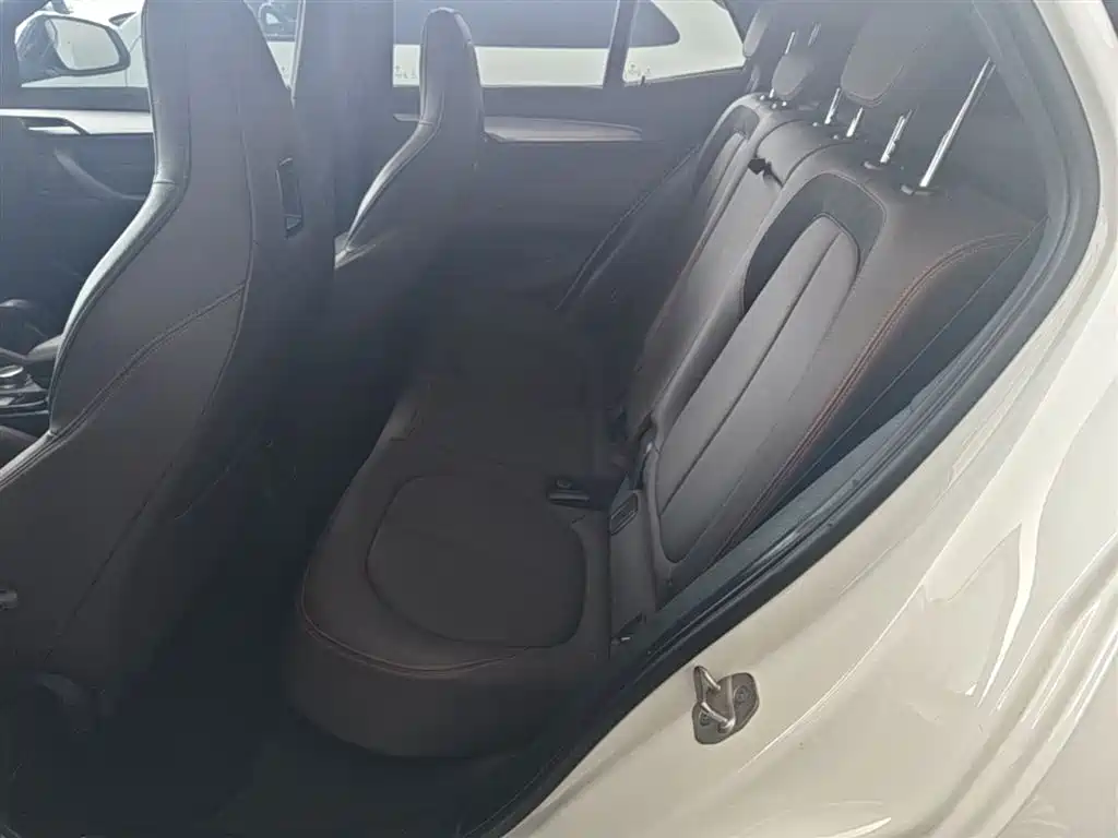 BMW X2 2022 — фото 17