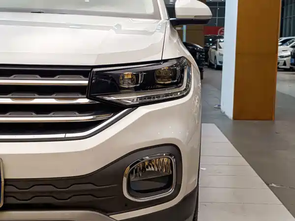 Volkswagen Tacqua 2020