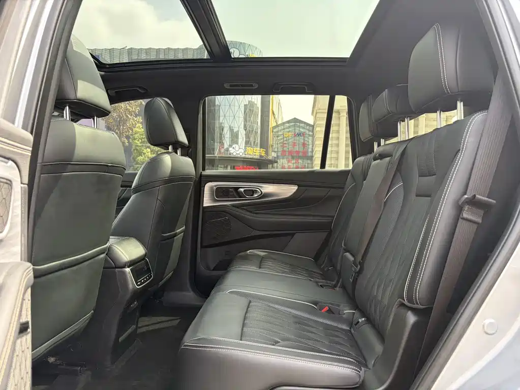GAC Trumpchi GS8 2023 — фото 5