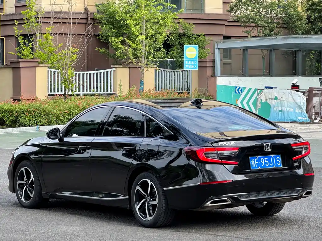 Honda Accord 2023 — фото 3