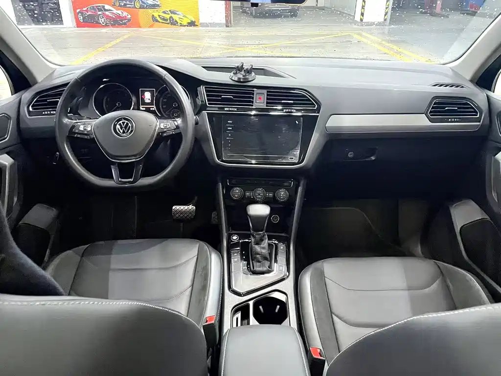 Volkswagen Tiguan L 2021