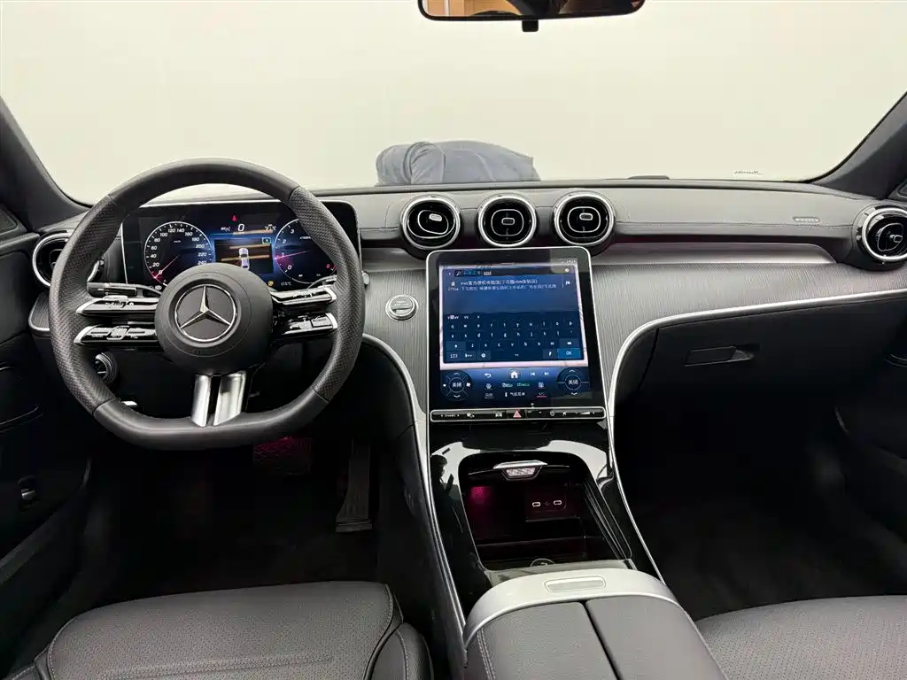 Mercedes-Benz C-Class 2023 — фото 12