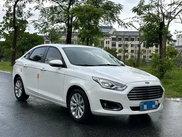 Ford Escort 2017