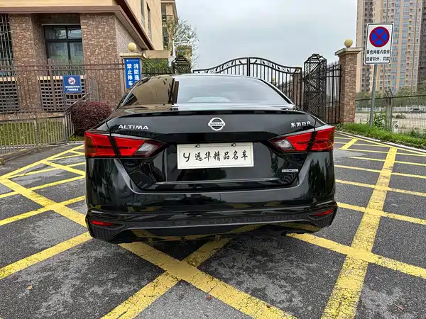 Nissan Teana 2021