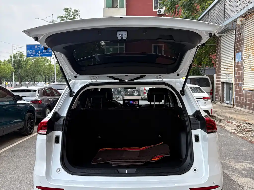 Haval H6 2023 — фото 11