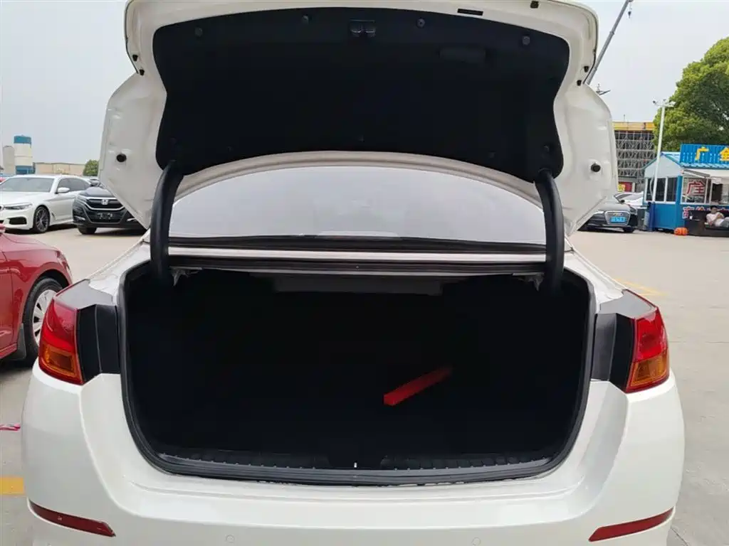 Kia K5 2015 — фото 19