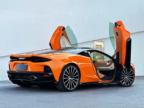 McLaren GT 2022