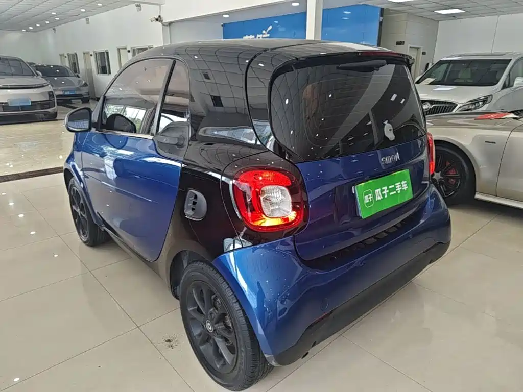 smart fortwo 2016 — фото 5