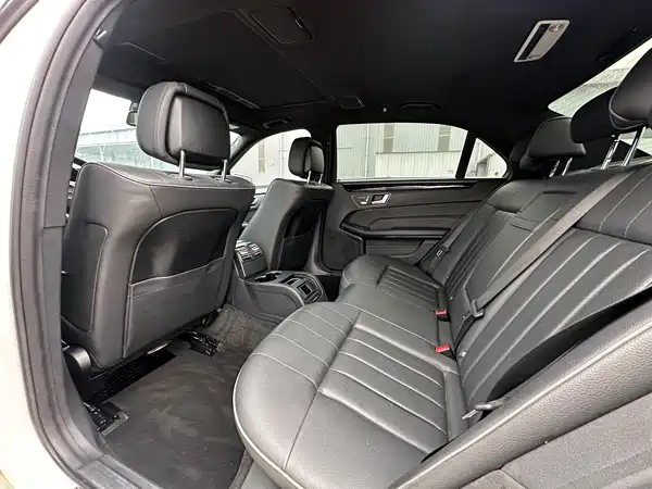 Mercedes-Benz E-Class 2015