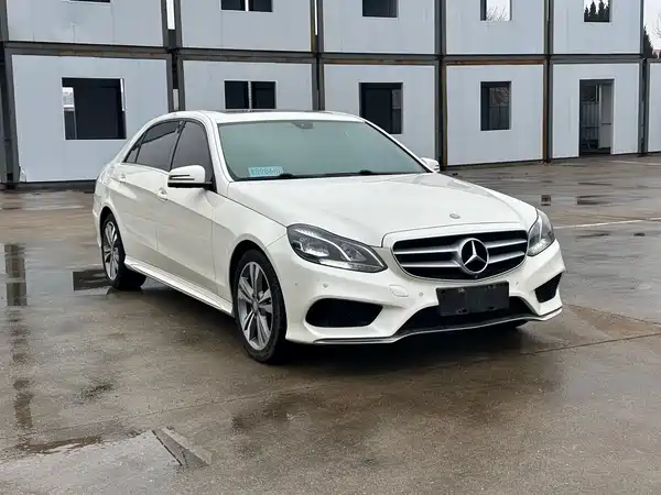 Mercedes-Benz E-Class 2015