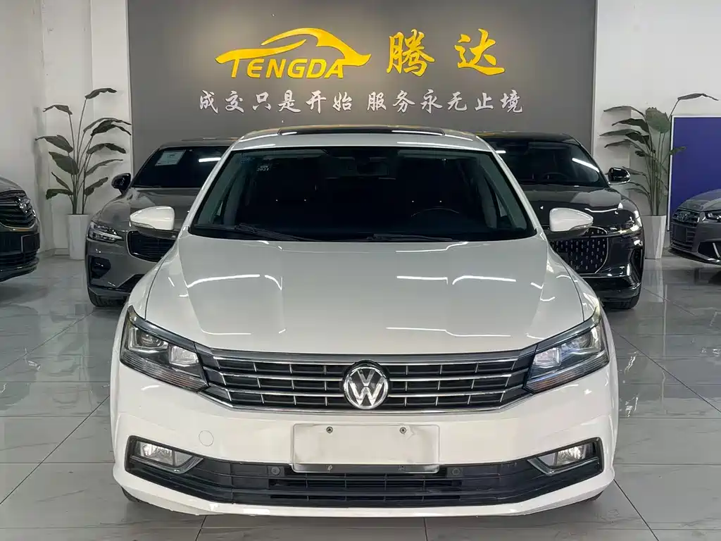 Volkswagen Passat 2017 — фото 2
