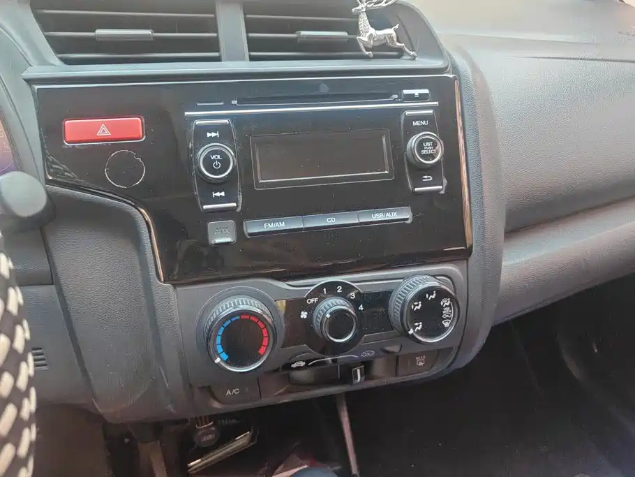Honda Fit 2017 — фото 13
