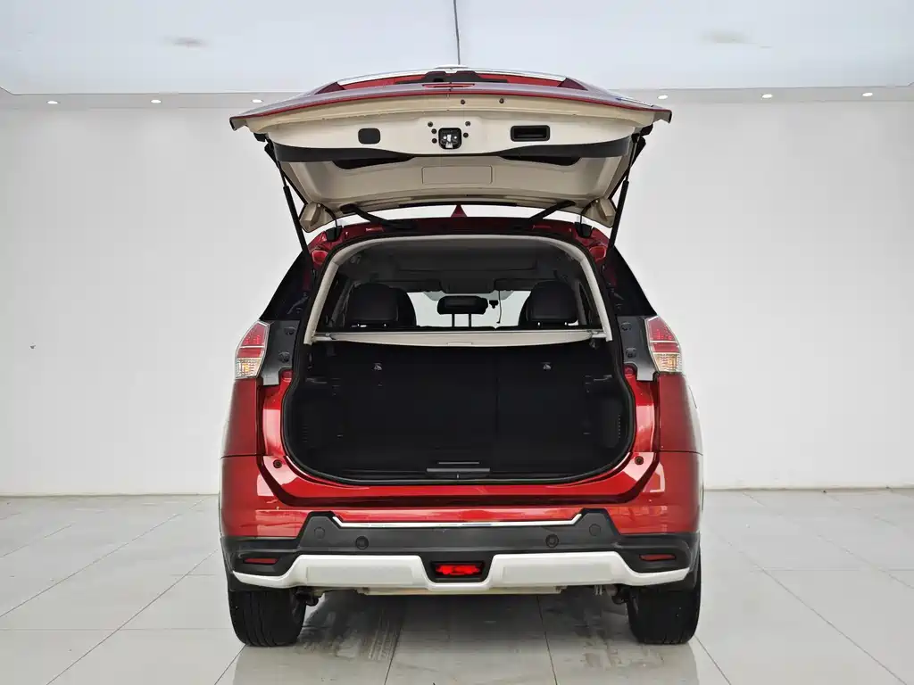 Nissan X-Trail 2015 — фото 13