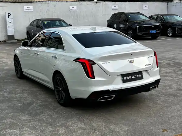 Cadillac CT4 2023